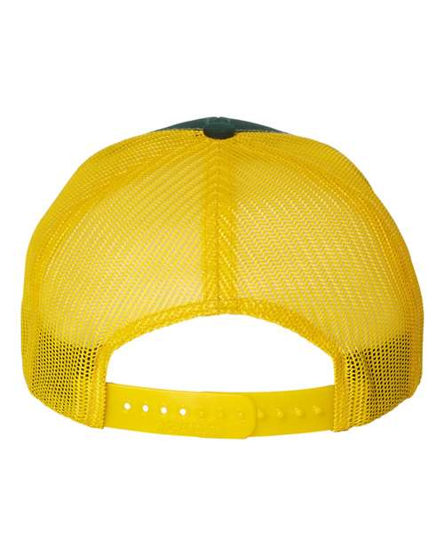 Premium PSD  A photo of a yellow hat with the word render on it